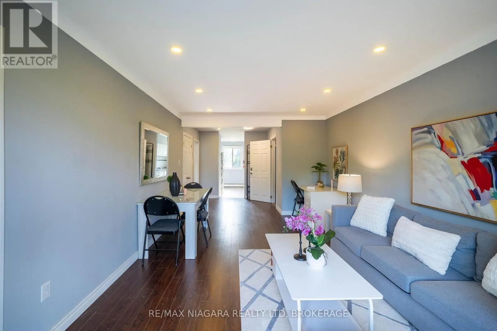 293-295 GLENRIDGE AVENUE
