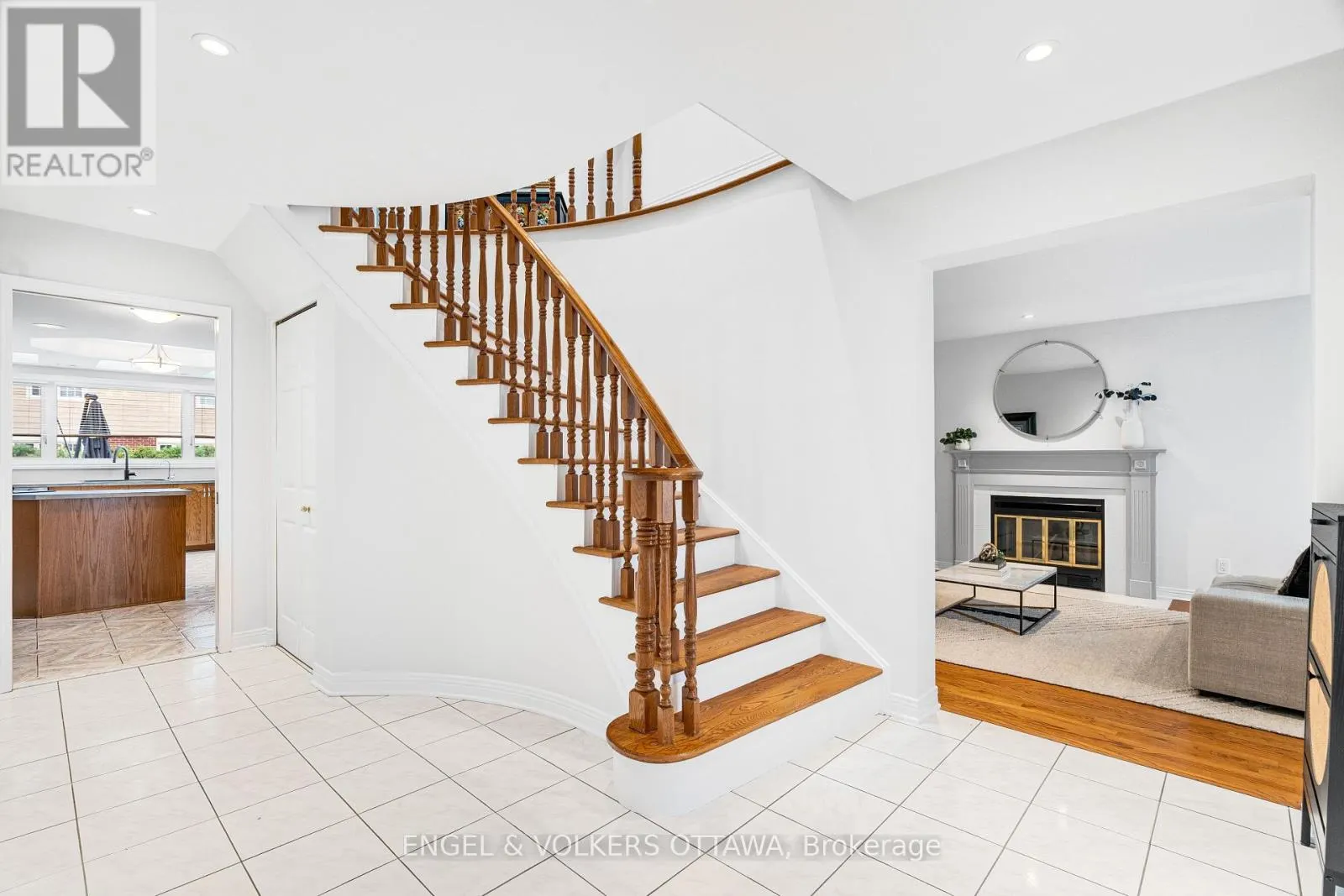 6 HOLLY RIDGE
