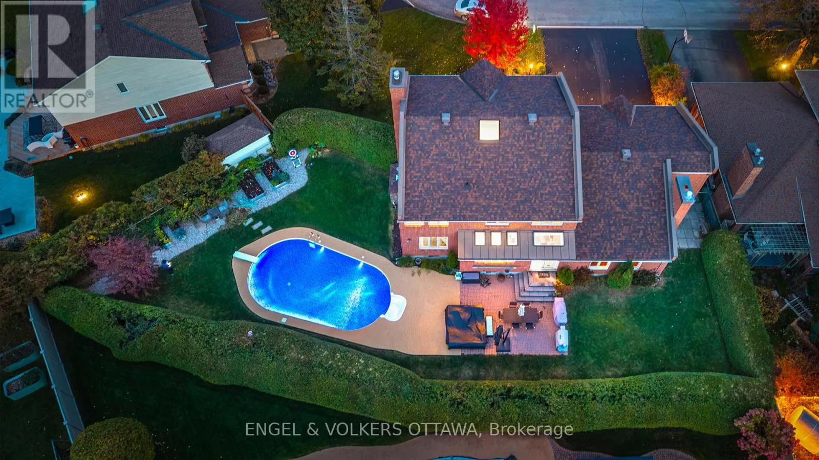 6 HOLLY RIDGE