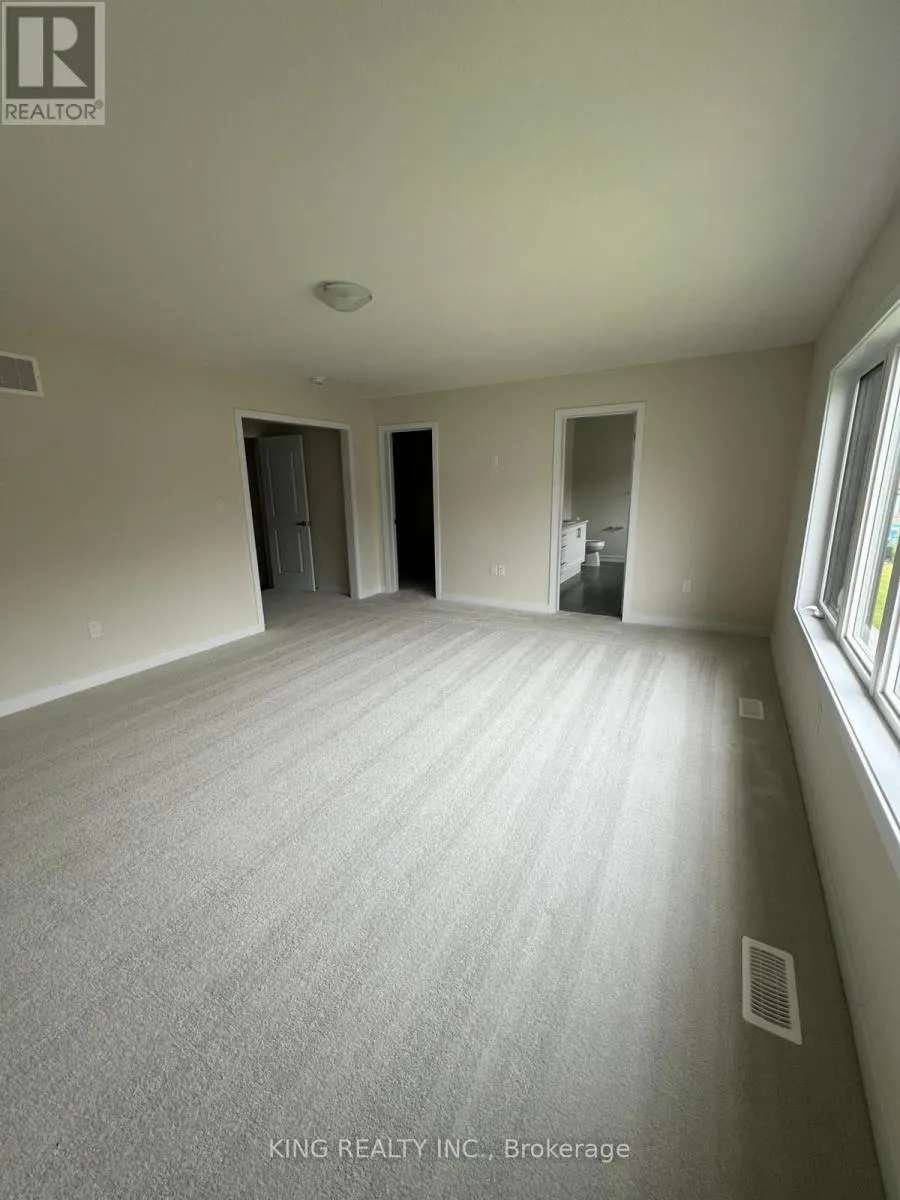 82 SUNFLOWER CRESCENT