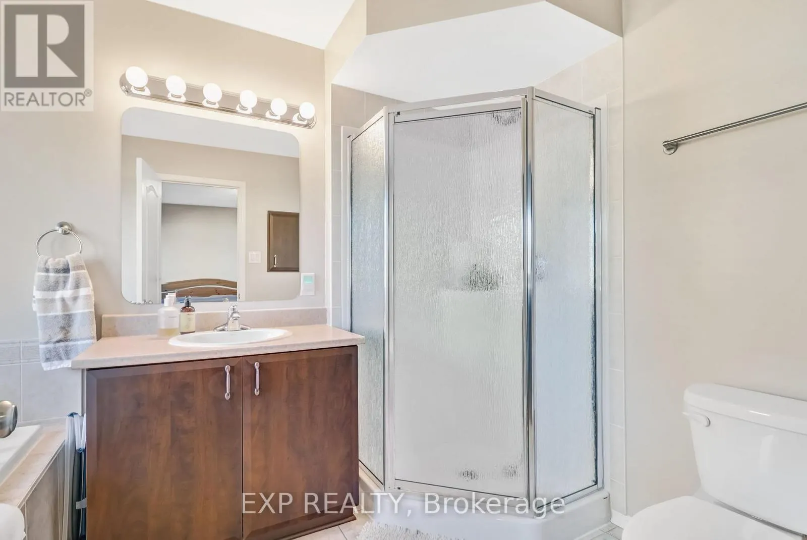 371 ROYAL FERN WAY