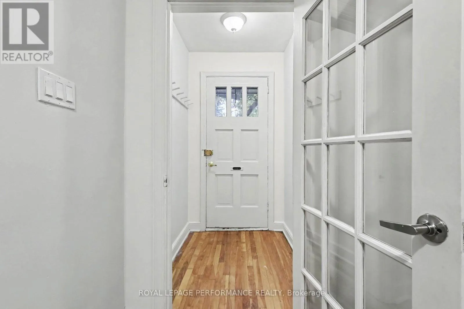 856 IROQUOIS ROAD