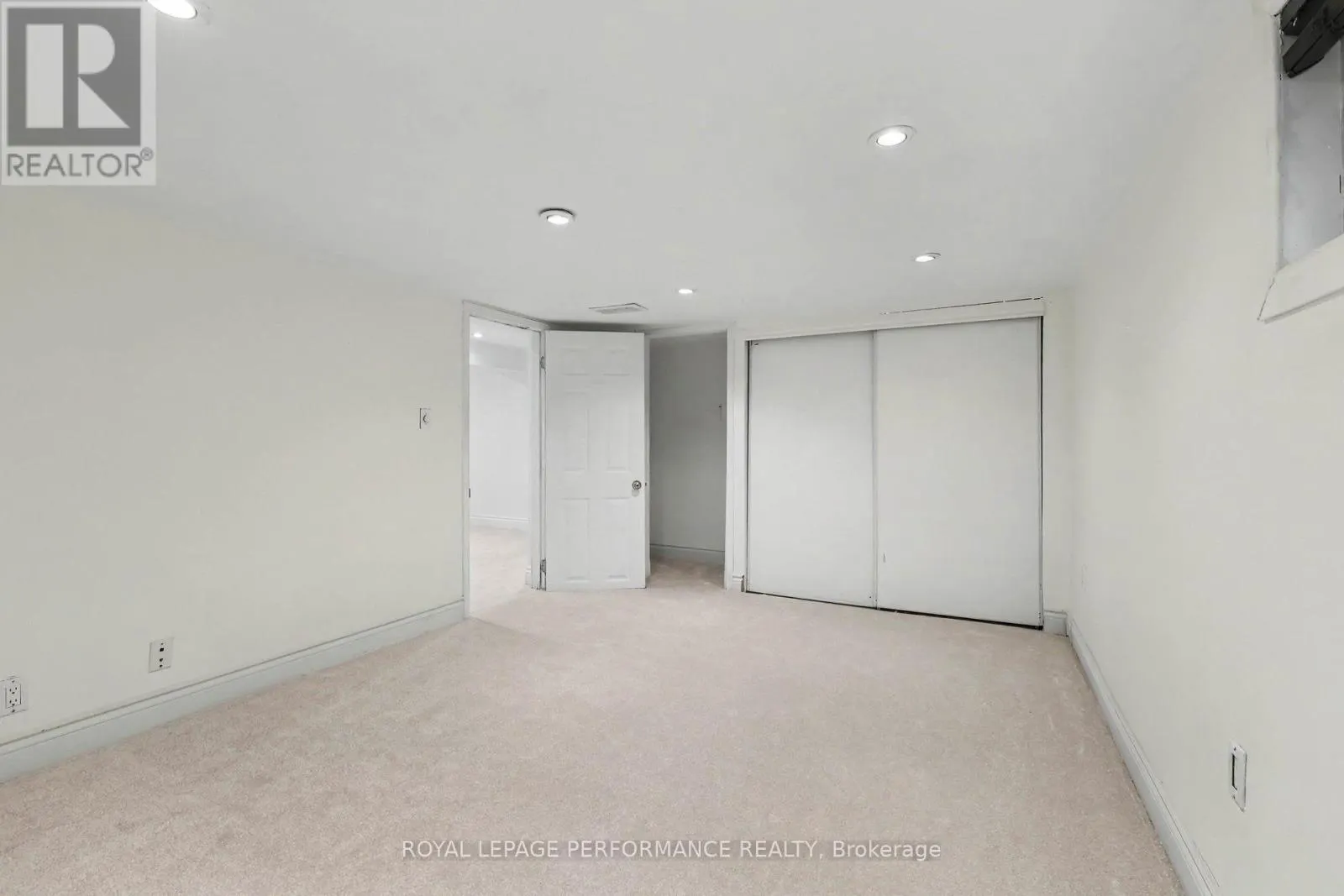 856 IROQUOIS ROAD