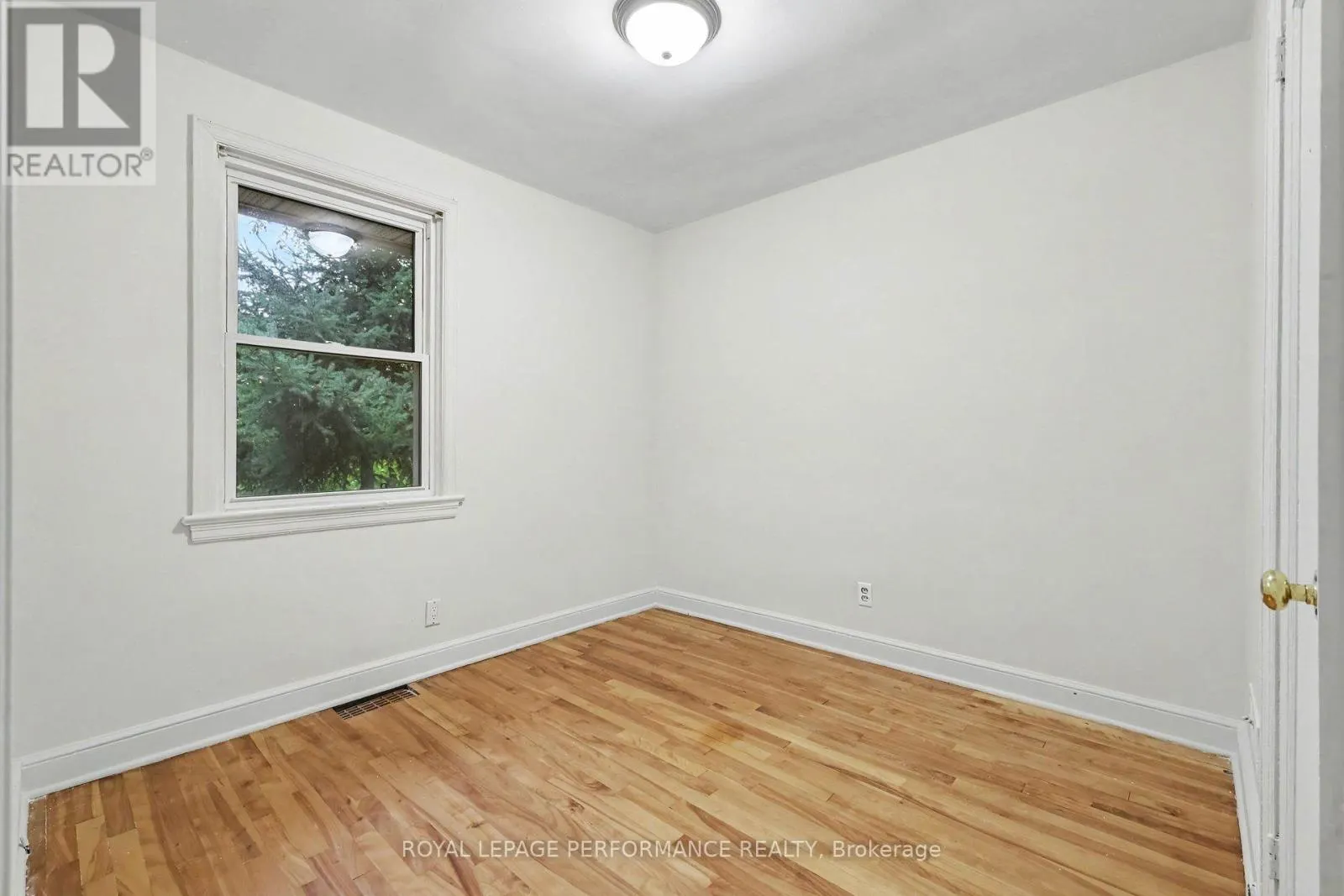 856 IROQUOIS ROAD
