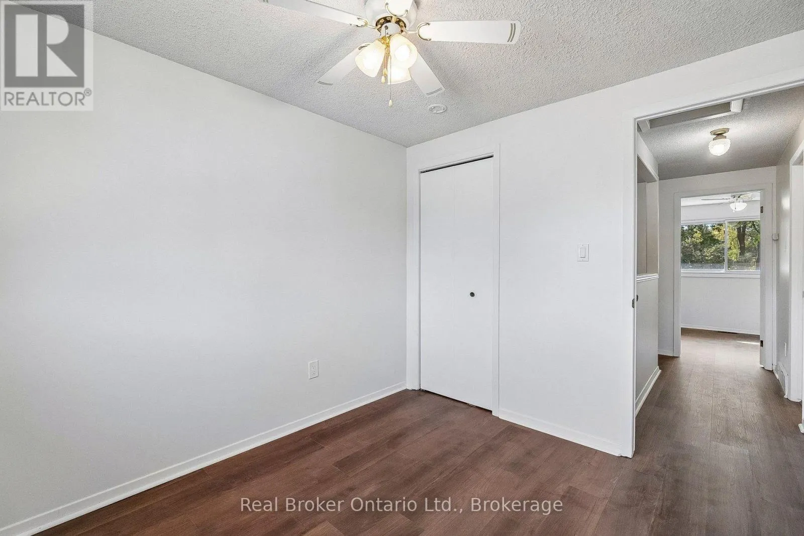 1/2 - 310 LINWELL ROAD #1/2