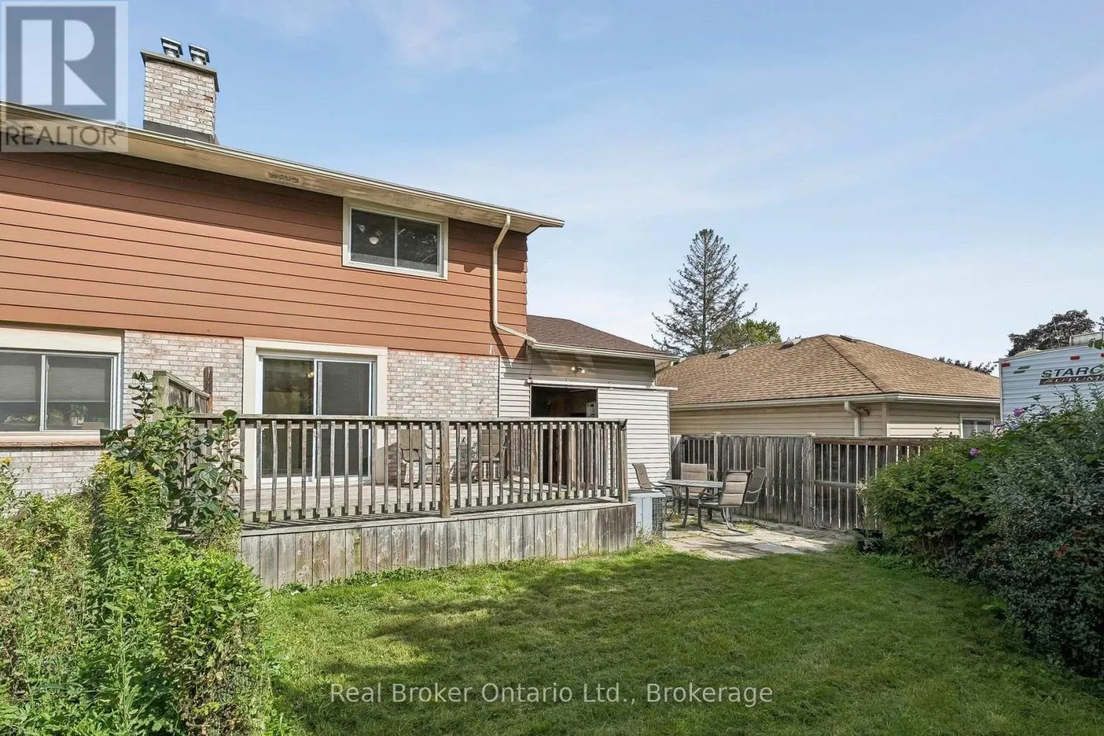1/2 - 310 LINWELL ROAD #1/2