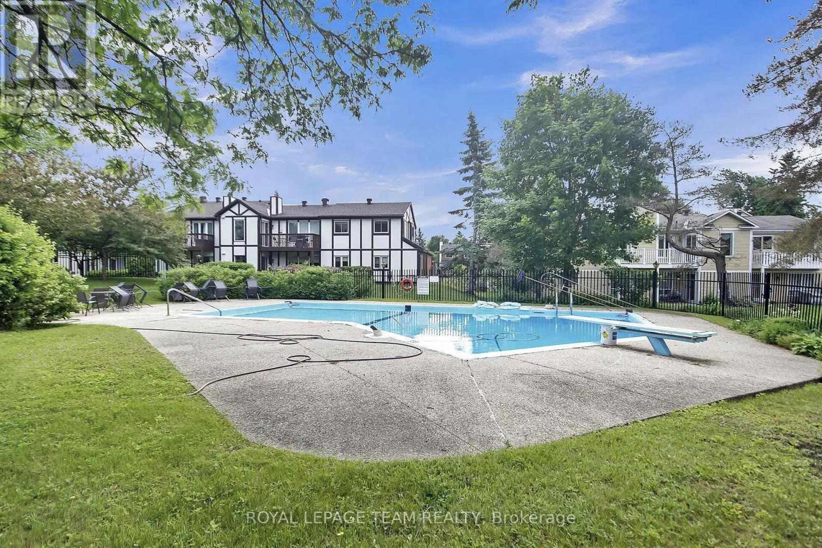 37C STONEHAVEN DRIVE