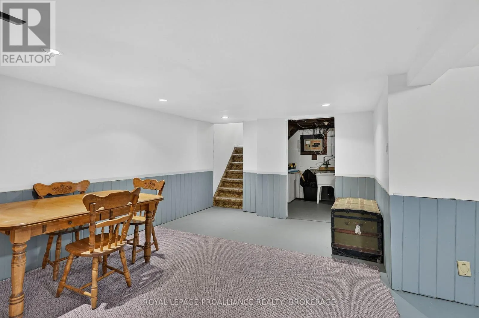 39 FAIRFIELD BOULEVARD
