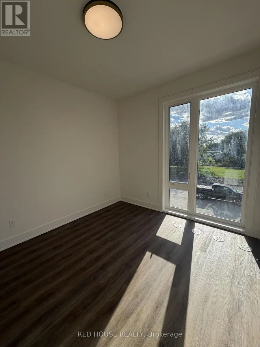 270 ELLIS AVENUE