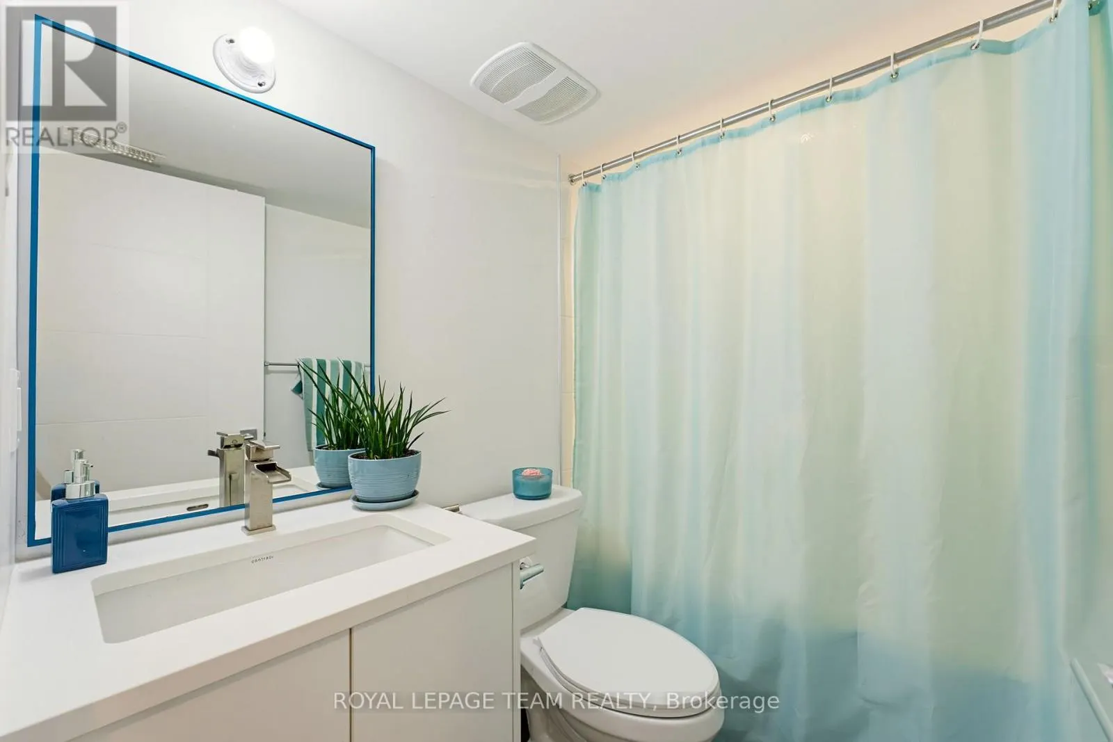 854 SOLARIUM AVENUE