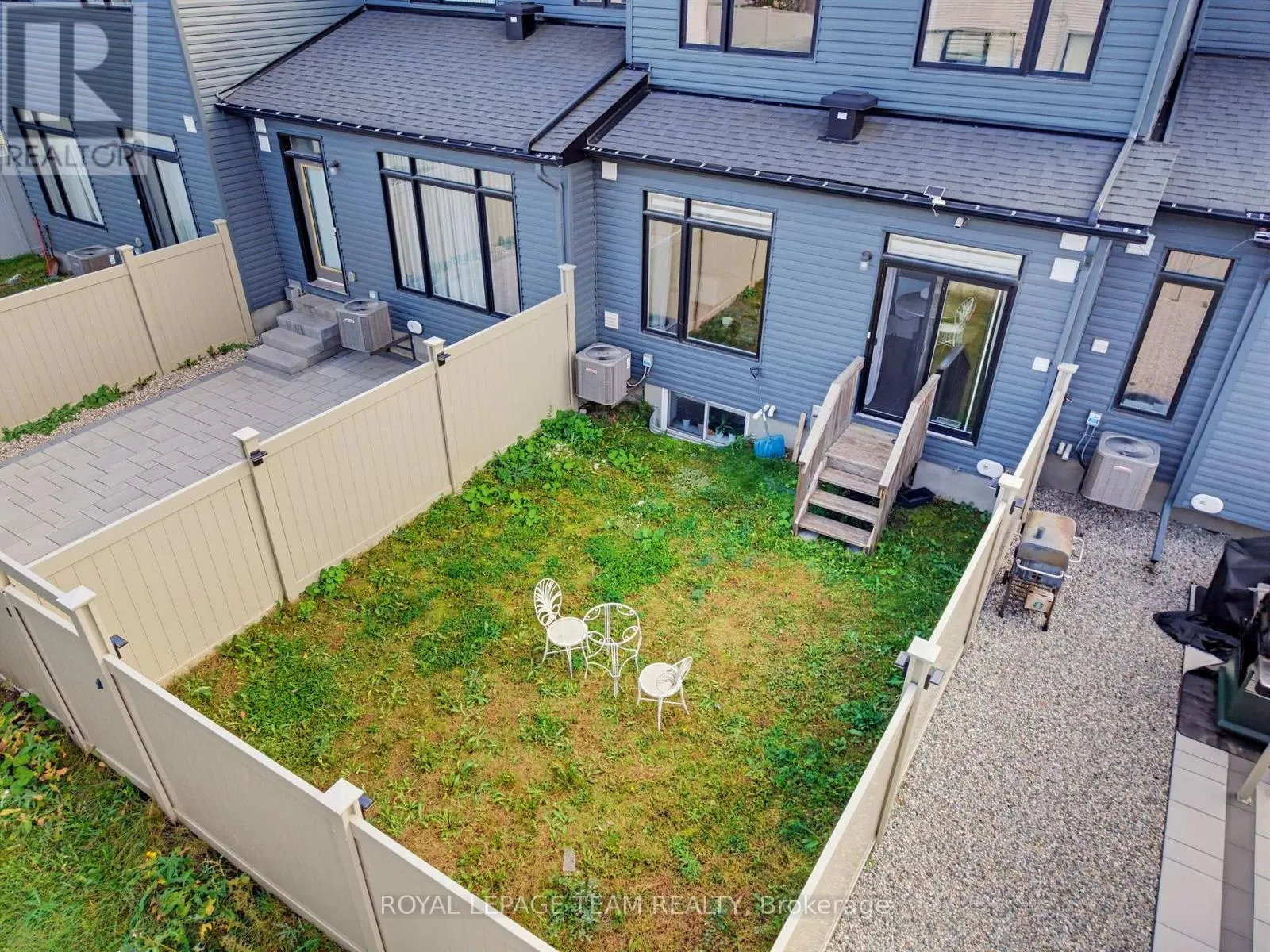 854 SOLARIUM AVENUE