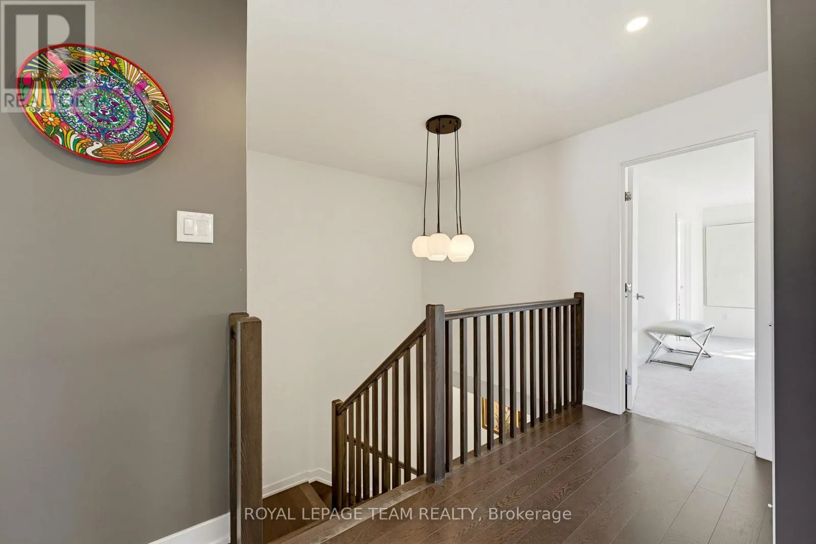 854 SOLARIUM AVENUE