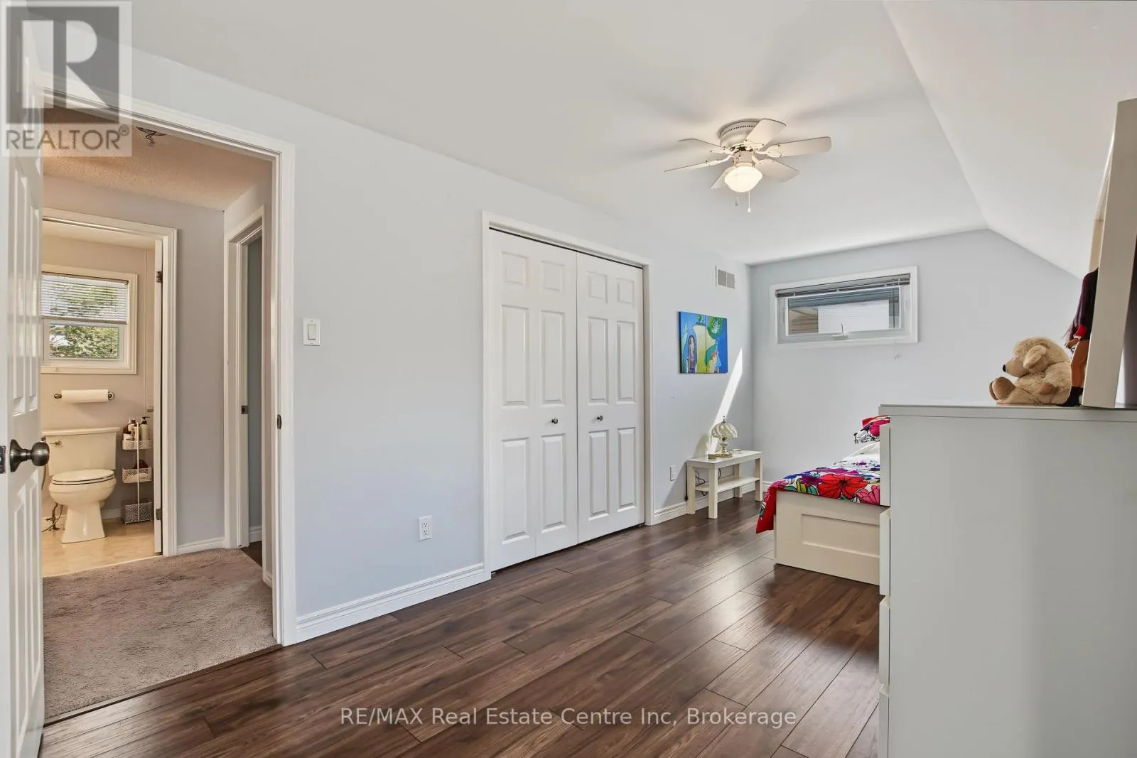 210 ELMIRA ROAD S