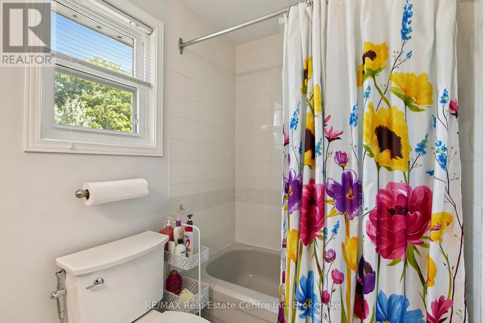 210 ELMIRA ROAD S