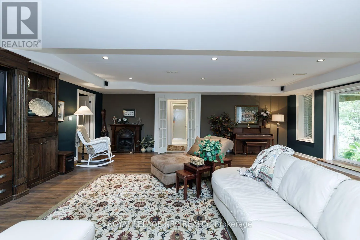 27 PARNELL ROAD