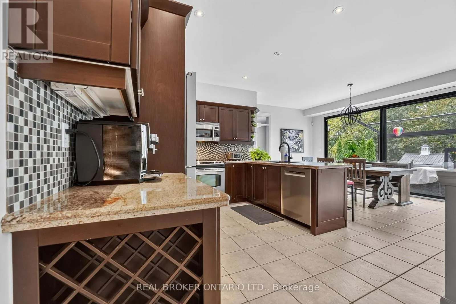 4088 HIGHLAND PARK DRIVE