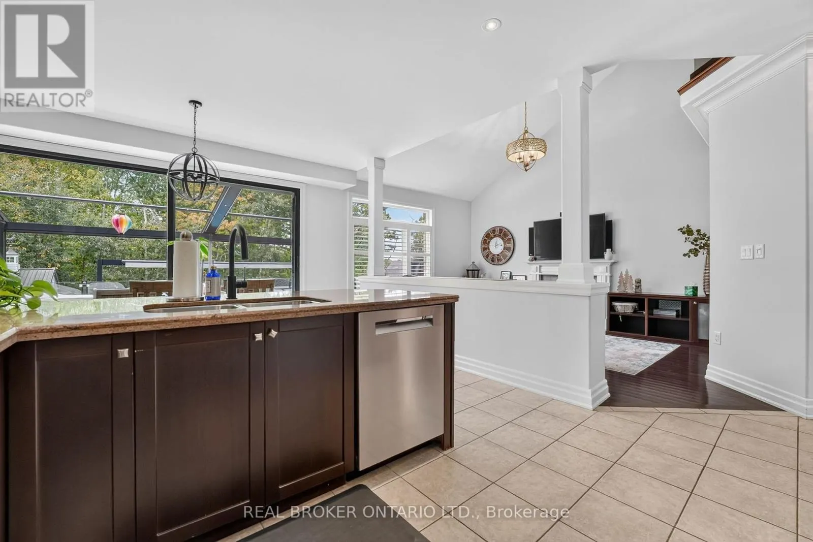 4088 HIGHLAND PARK DRIVE