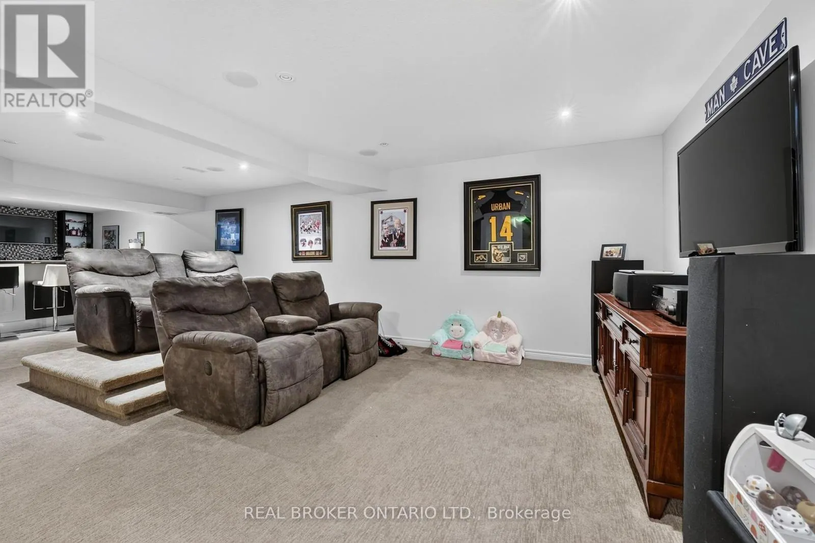 4088 HIGHLAND PARK DRIVE