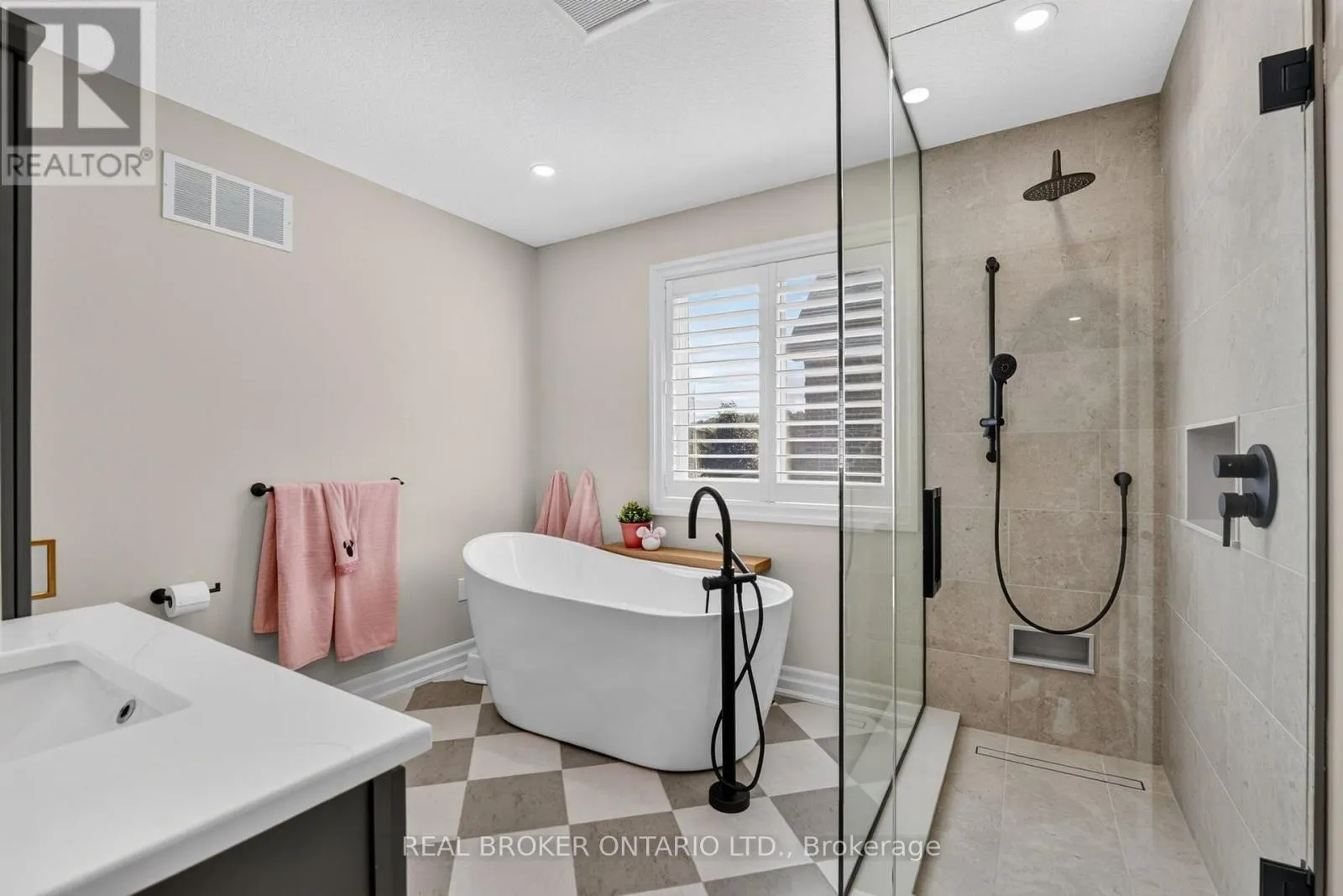 4088 HIGHLAND PARK DRIVE