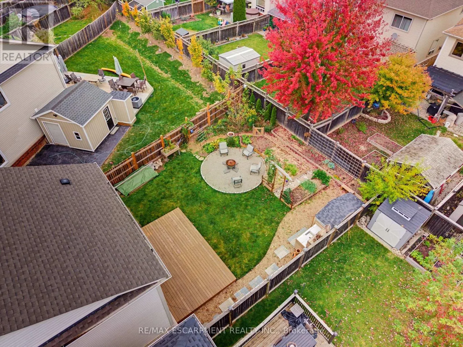 63 GOLDEN IRIS CRESCENT