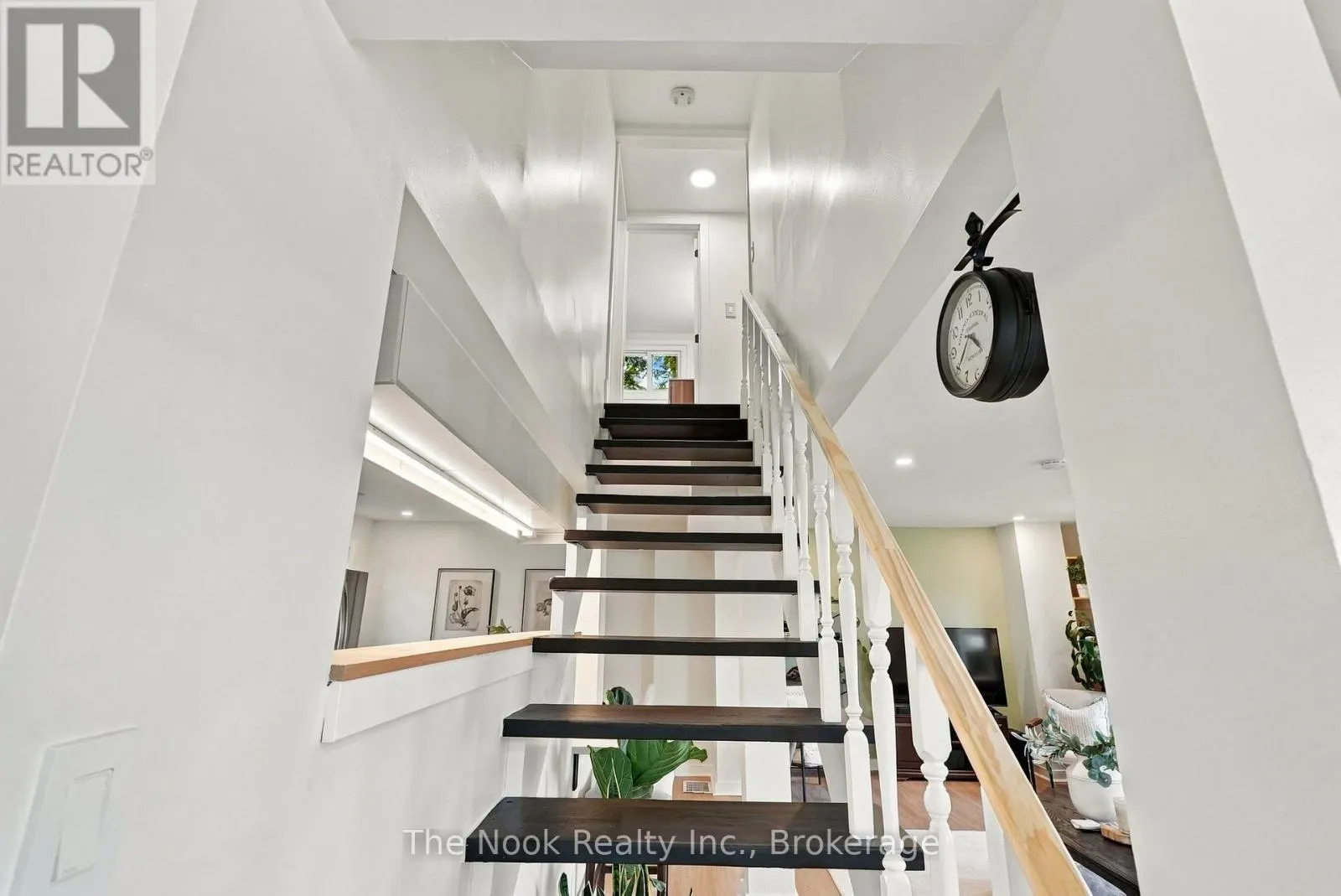 28 PURDY STREET
