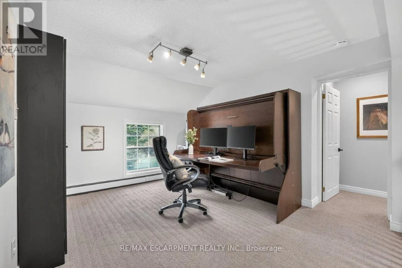 173 MAIN STREET W
