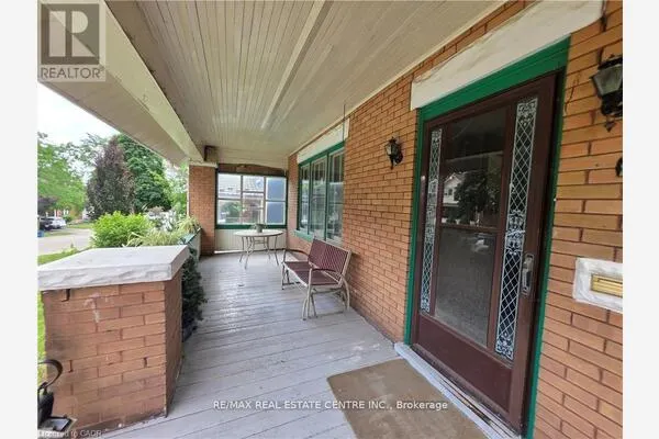 20 FAIRVIEW AVENUE