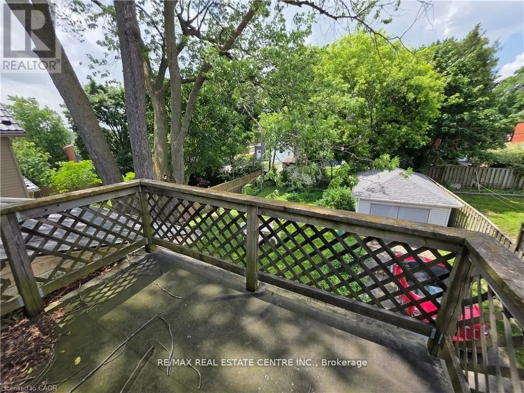 20 FAIRVIEW AVENUE