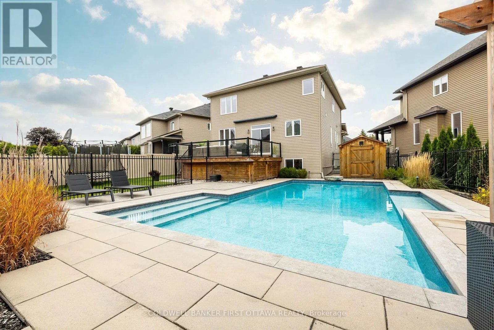 529 ADAMSON CRESCENT