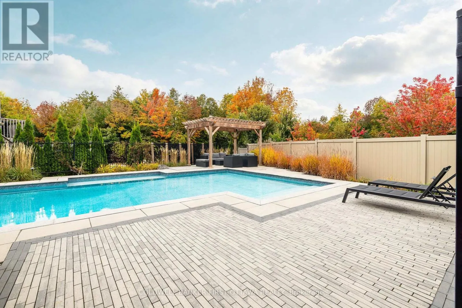 529 ADAMSON CRESCENT