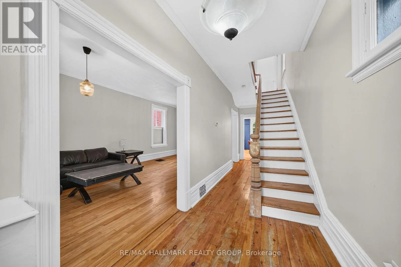182 PRETORIA AVENUE