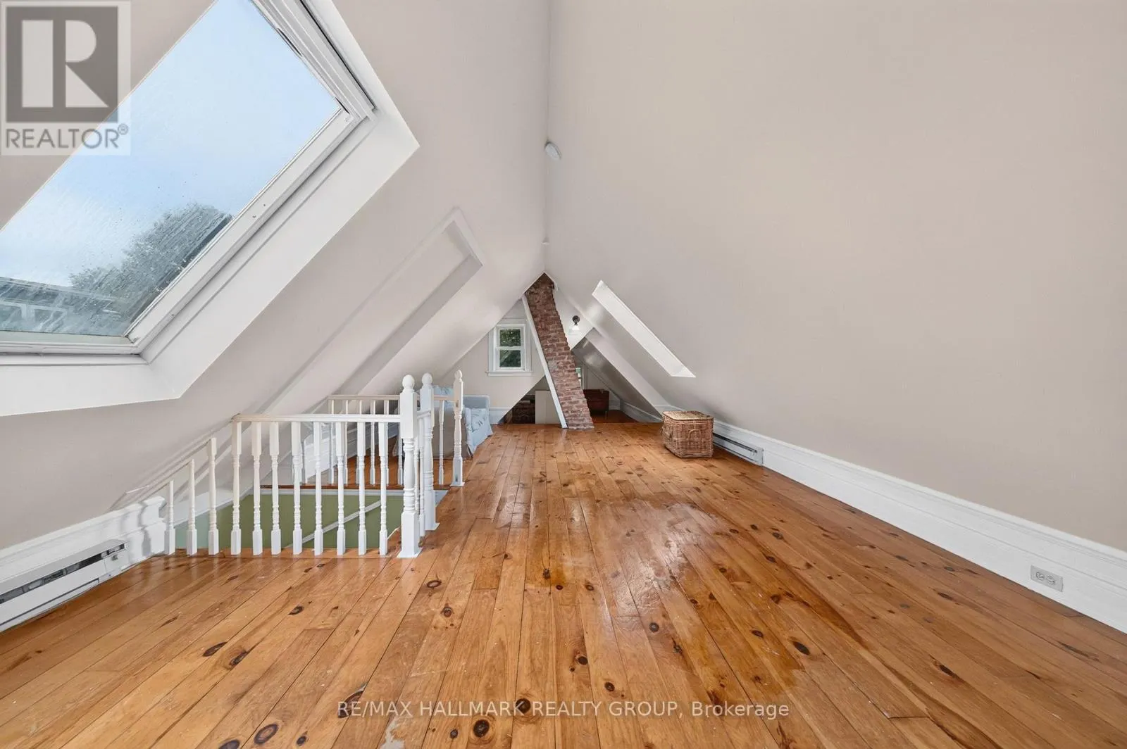 182 PRETORIA AVENUE
