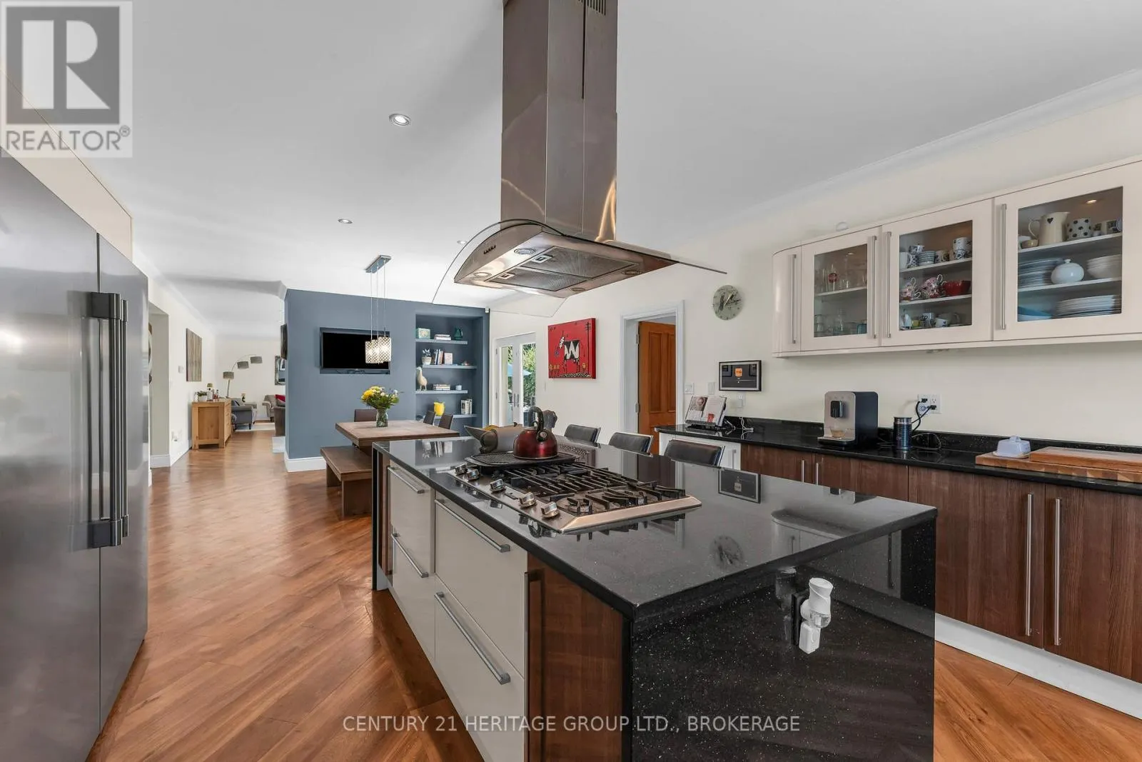 509 MAPLE LAWN DRIVE