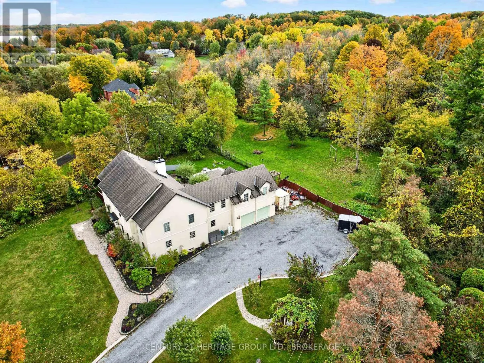 509 MAPLE LAWN DRIVE