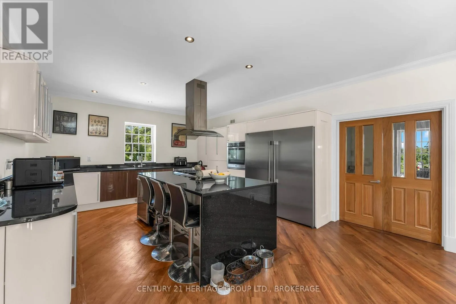 509 MAPLE LAWN DRIVE
