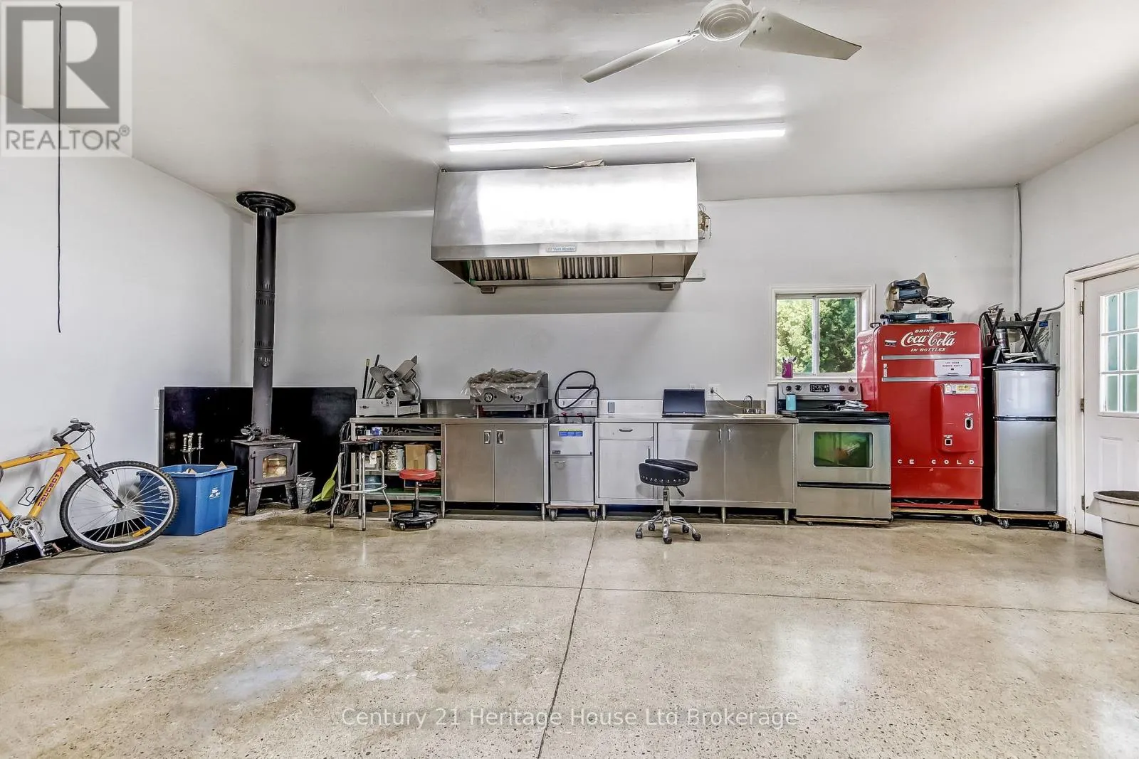 36 ALEXANDER DRIVE
