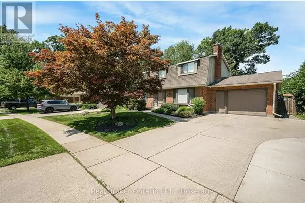 30 WESTWOOD CRESCENT