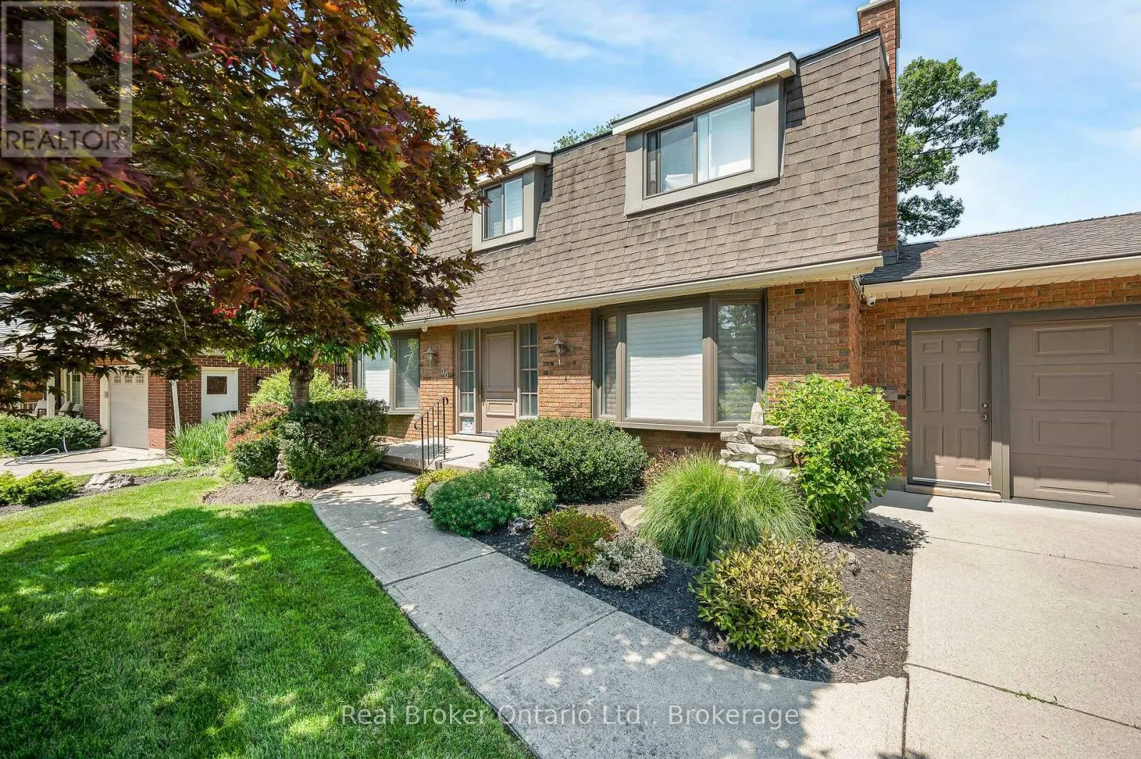 30 WESTWOOD CRESCENT