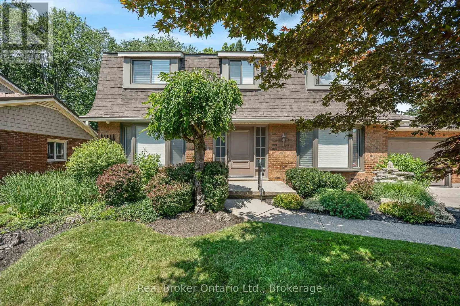 30 WESTWOOD CRESCENT