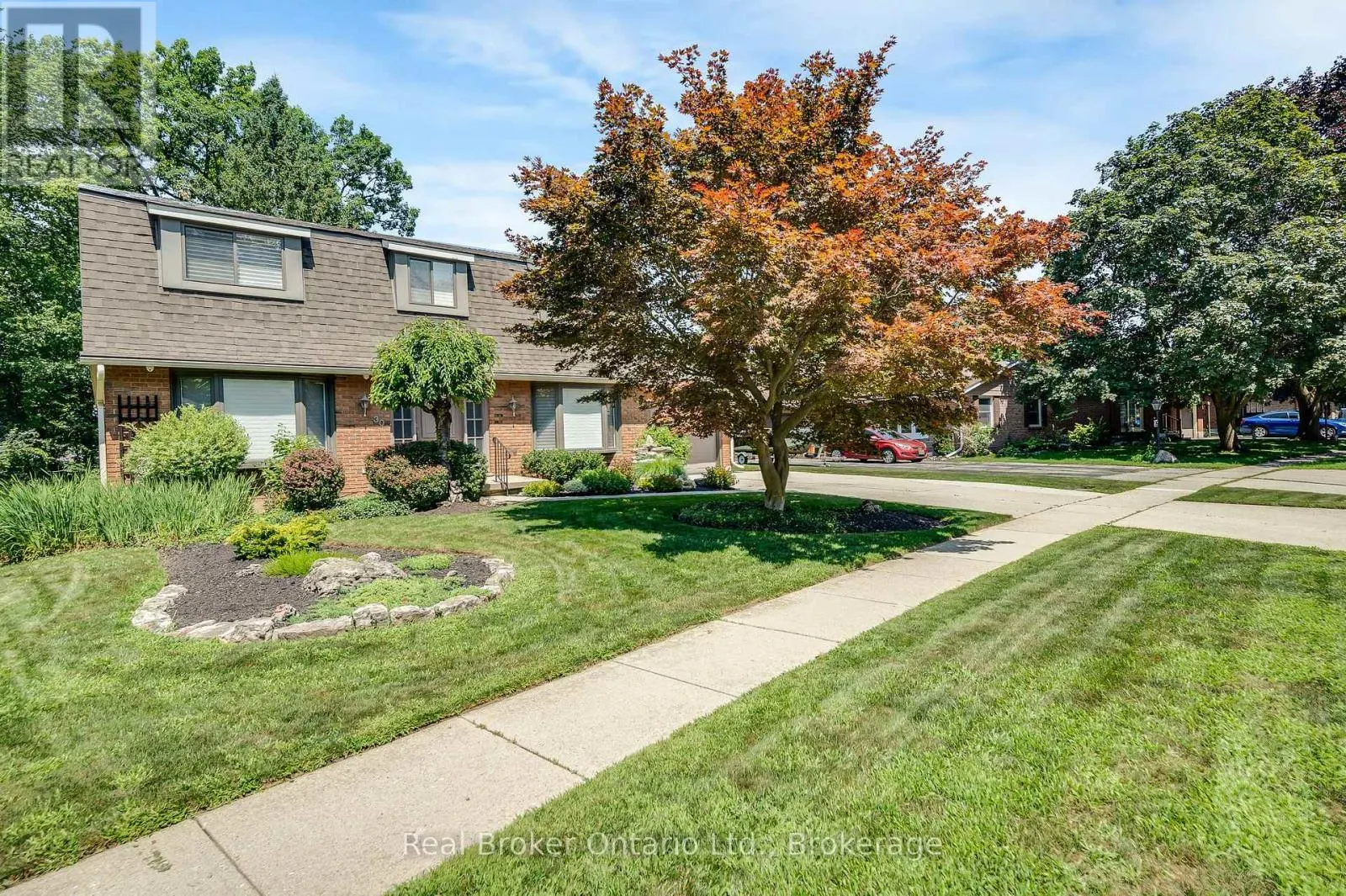 30 WESTWOOD CRESCENT