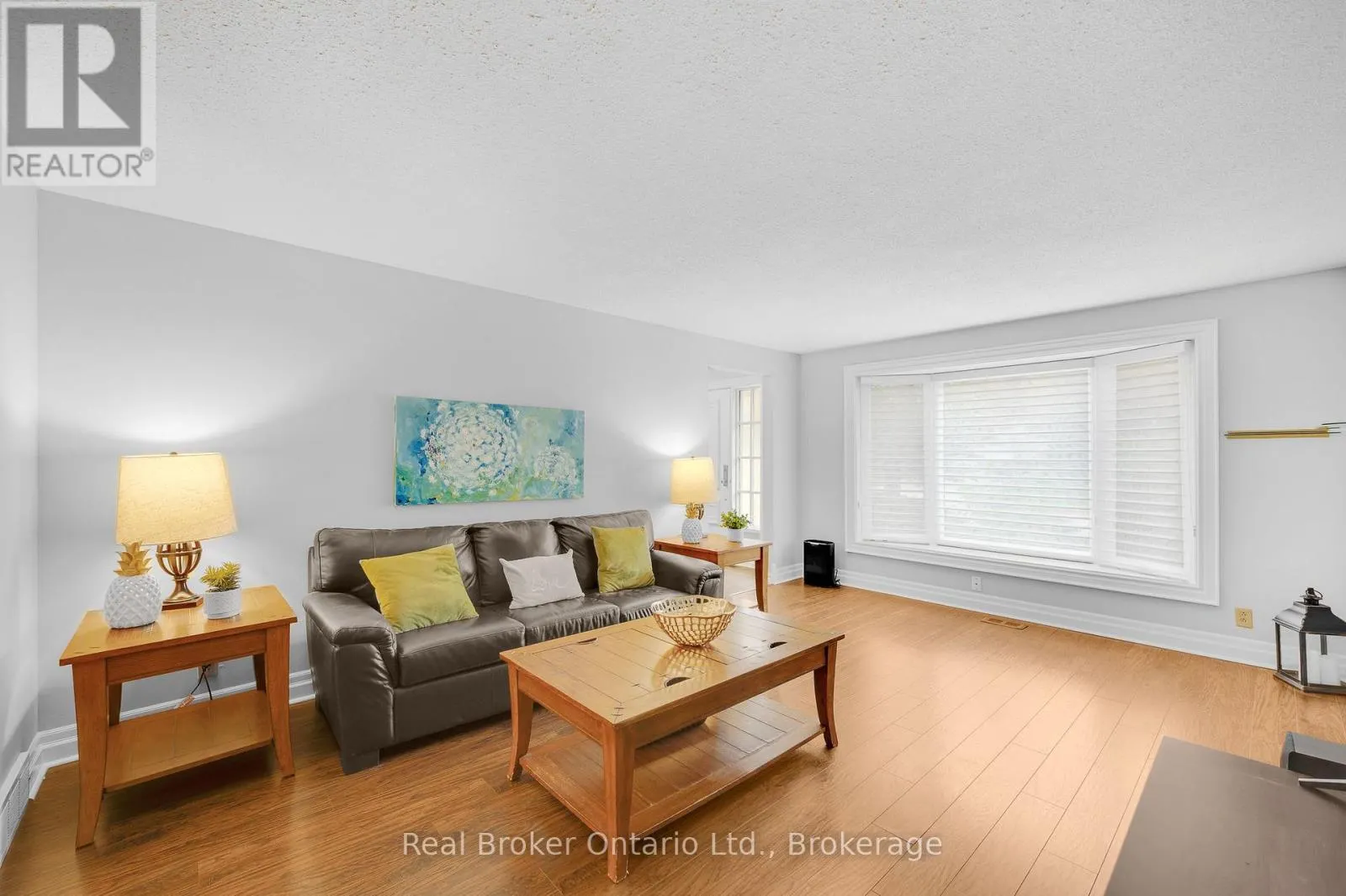 30 WESTWOOD CRESCENT