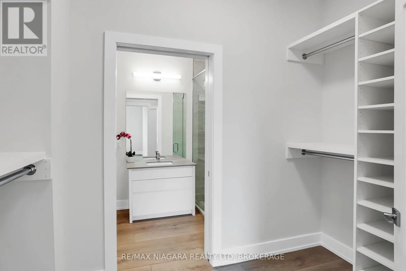 505 - 77 YATES STREET #505
