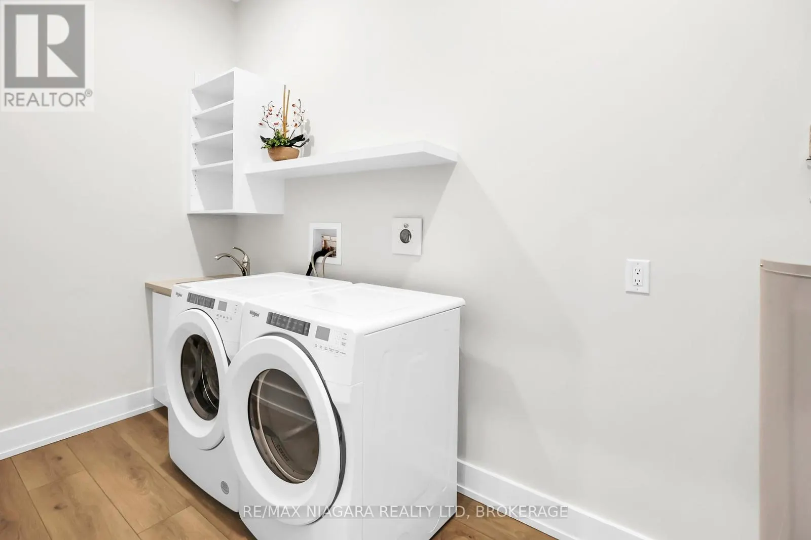 505 - 77 YATES STREET #505