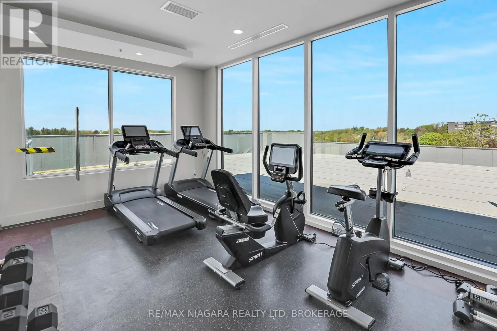 505 - 77 YATES STREET #505