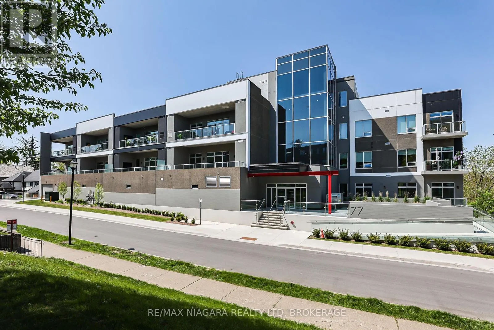 505 - 77 YATES STREET #505