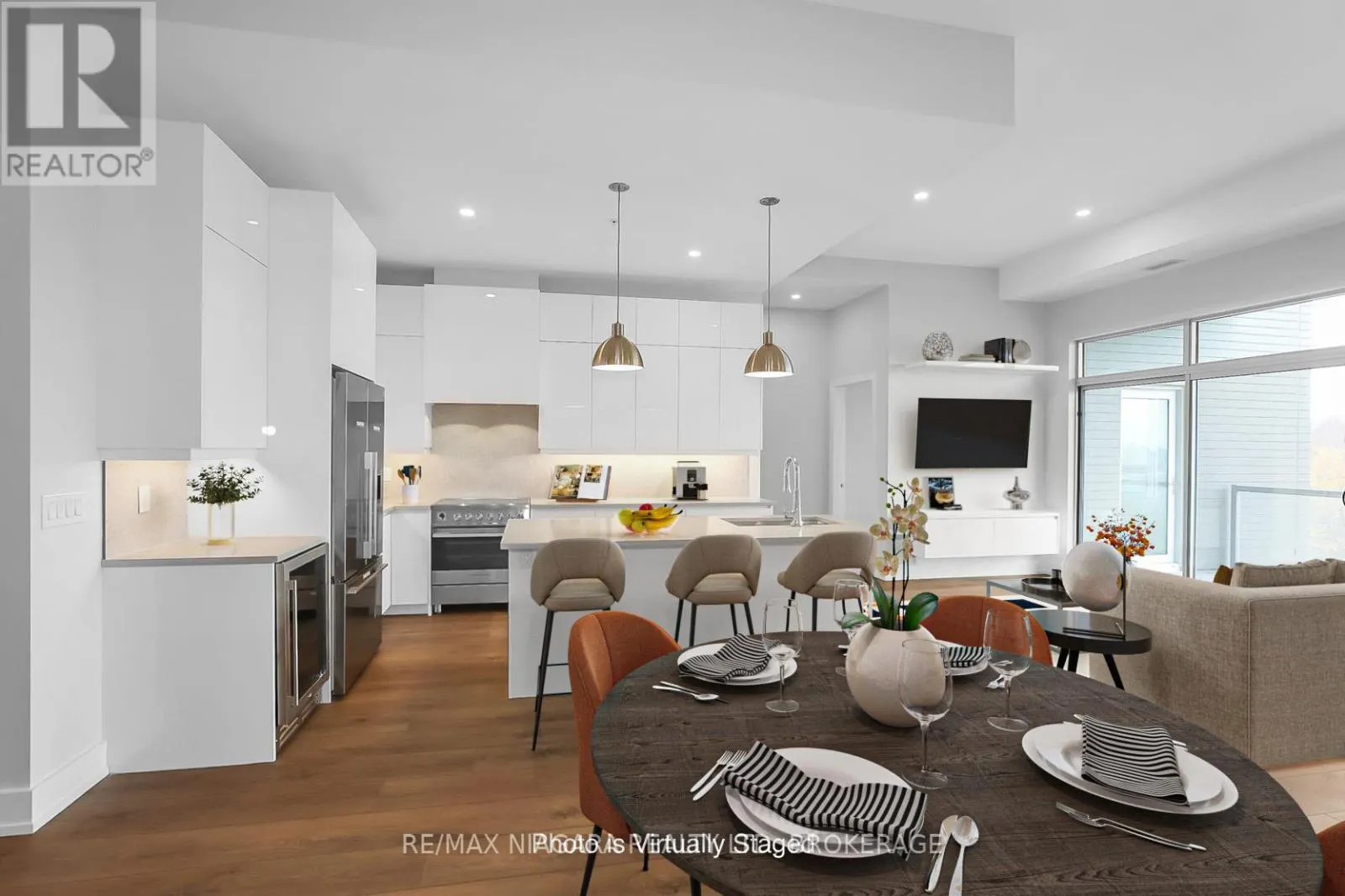 505 - 77 YATES STREET #505