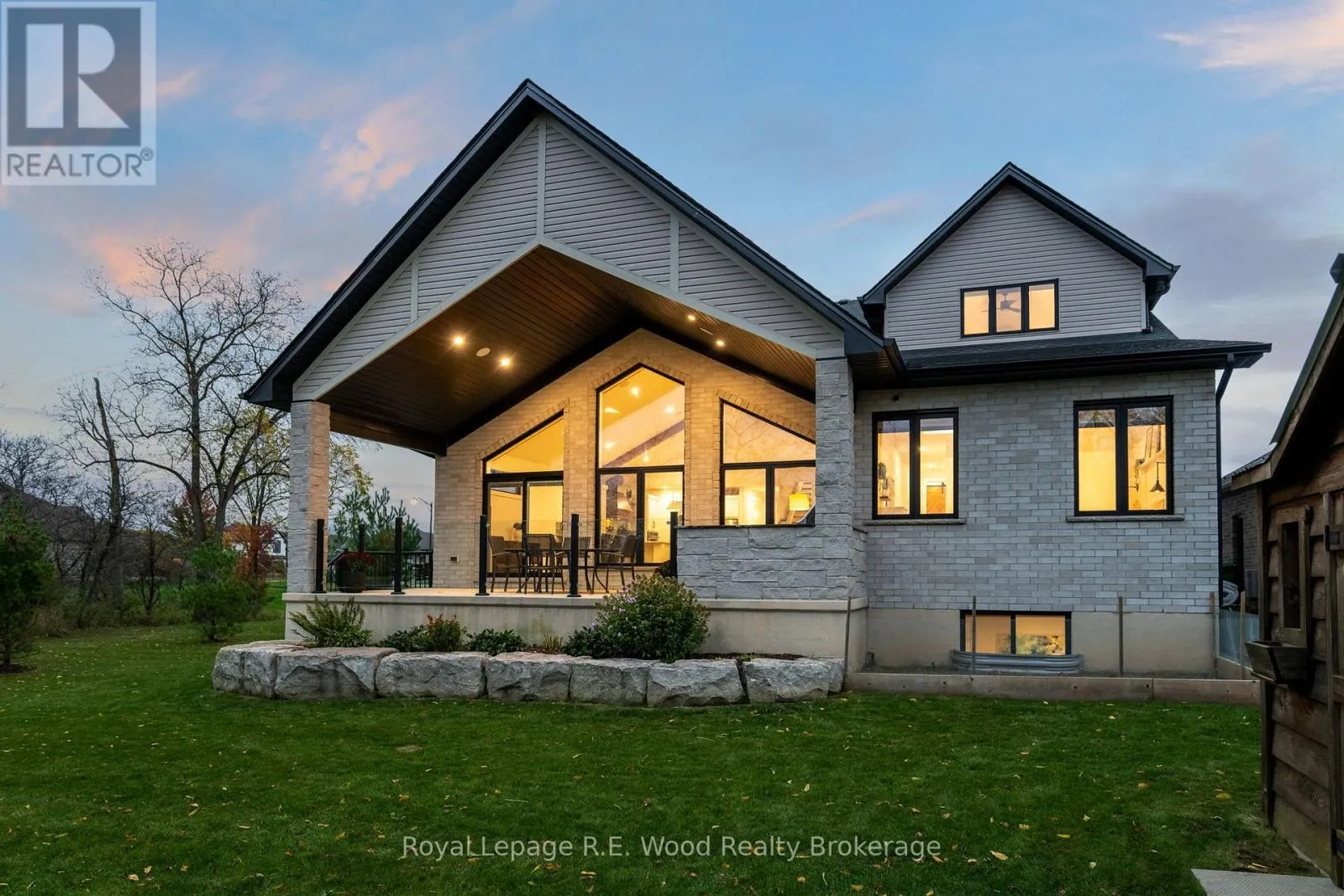 19 ROYAL DORNOCH DRIVE
