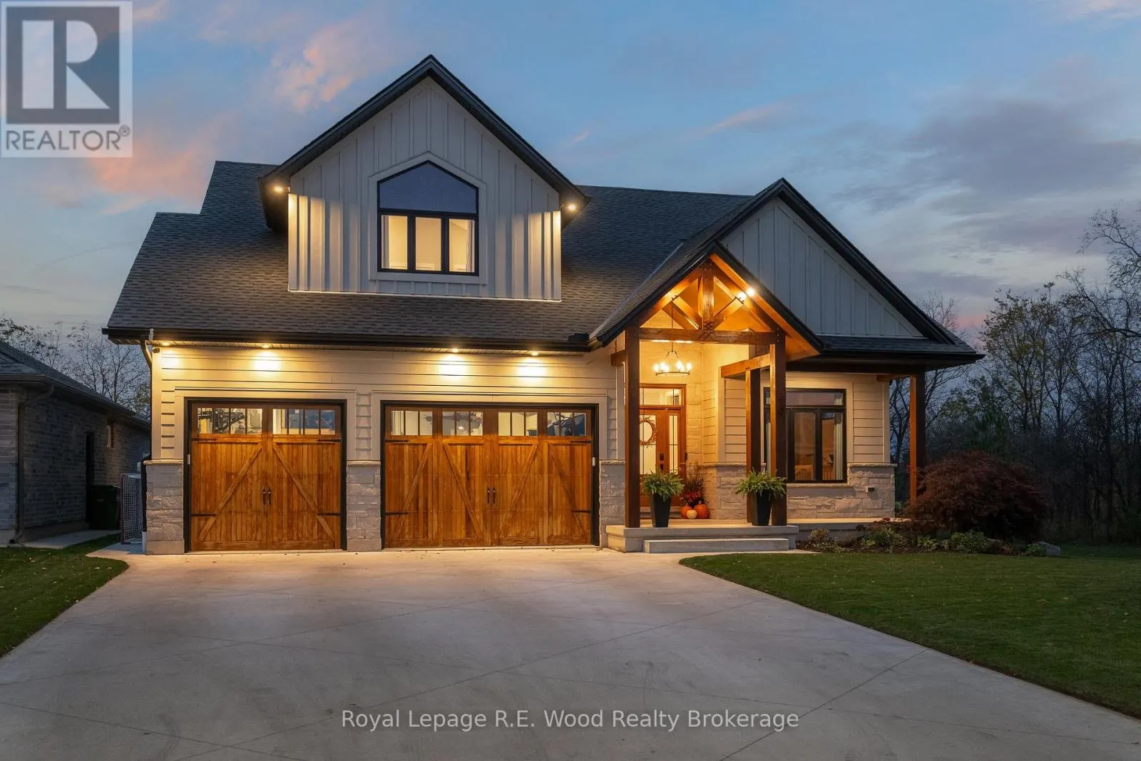 19 ROYAL DORNOCH DRIVE