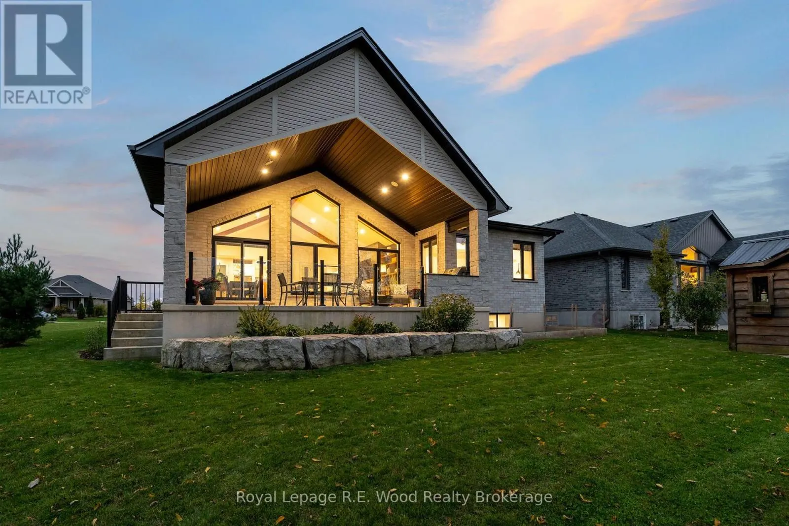 19 ROYAL DORNOCH DRIVE