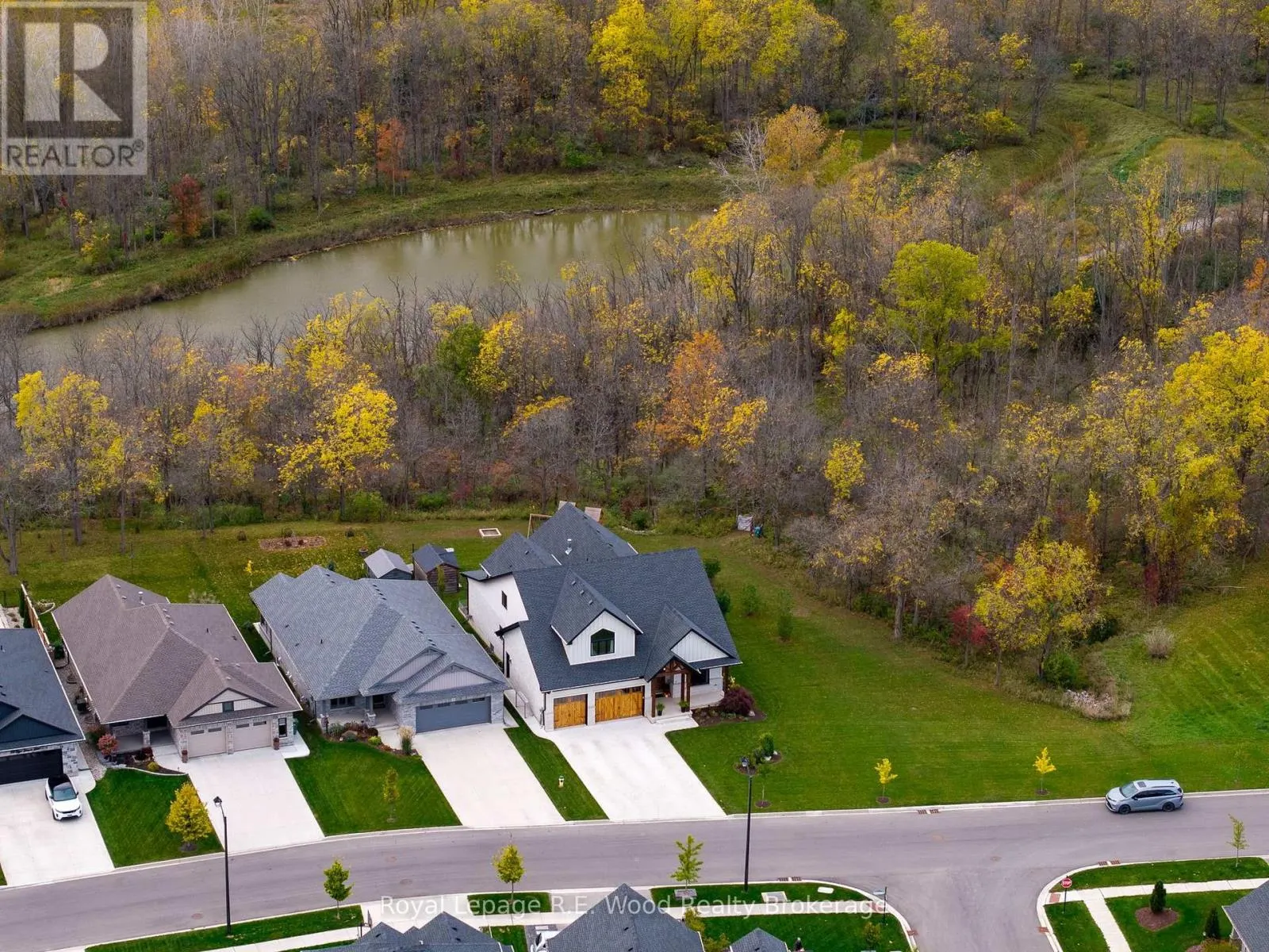 19 ROYAL DORNOCH DRIVE